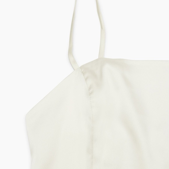 Aritzia | Sunday Best Shimmer Satin Camisole - Picture 6 of 9